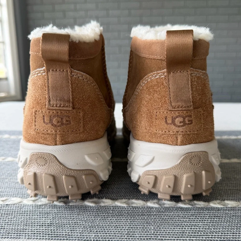 UGG Venture Daze Ultra Mini Boots Chestnut M10/W11